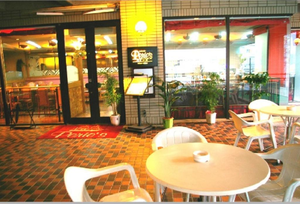 Hotel City Court Наха Экстерьер фото